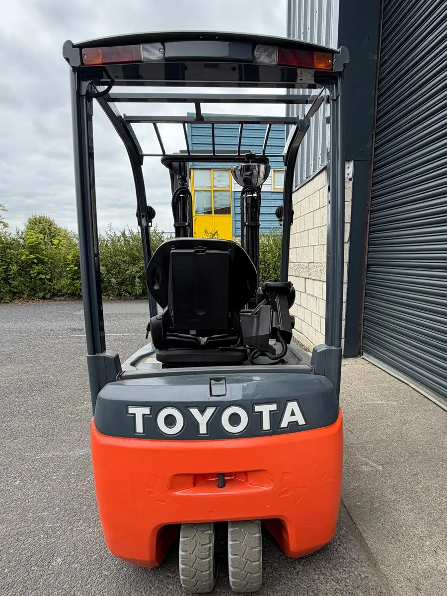 Toyota 1.8 Ton Electric Forklift - Image 4