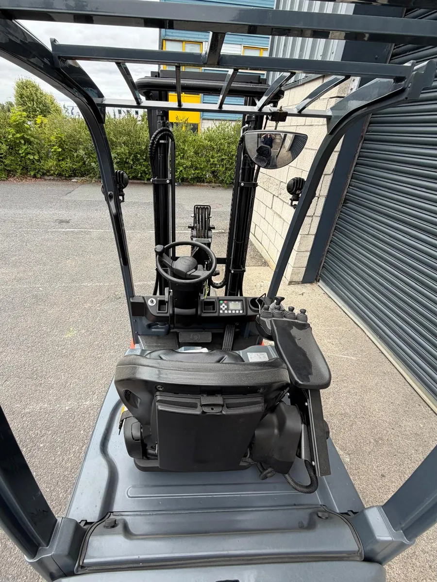 Toyota 1.8 Ton Electric Forklift - Image 2