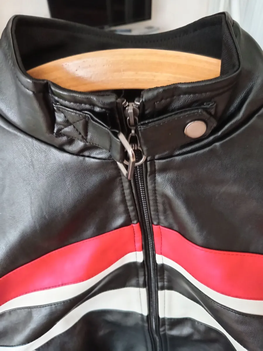 New leather motorcycle jacket size large - Image 4