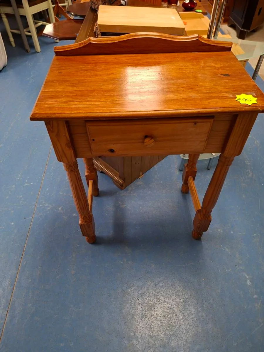 HALL TABLE - Image 1