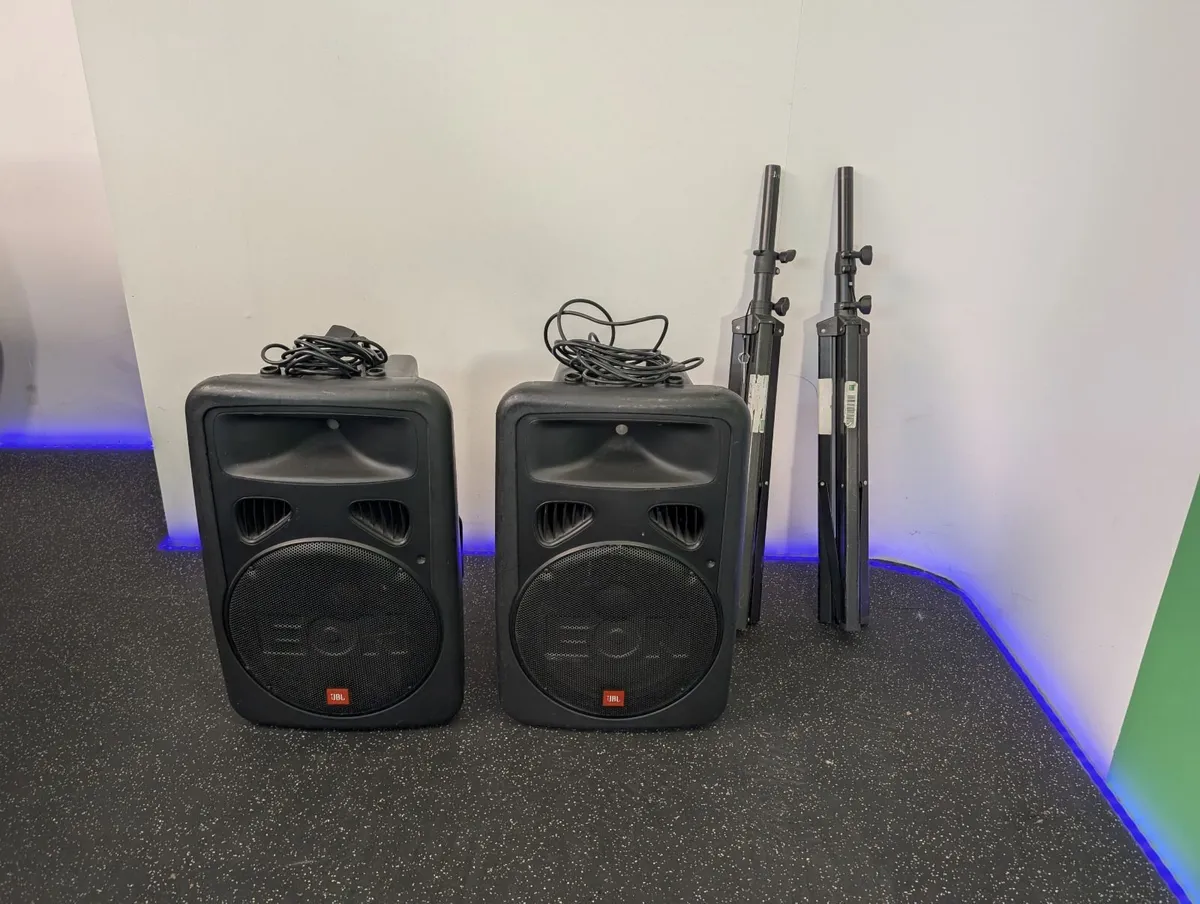 JBL EON 15 G2 PA Speakers (Pair) – Powered, Stands - Image 1