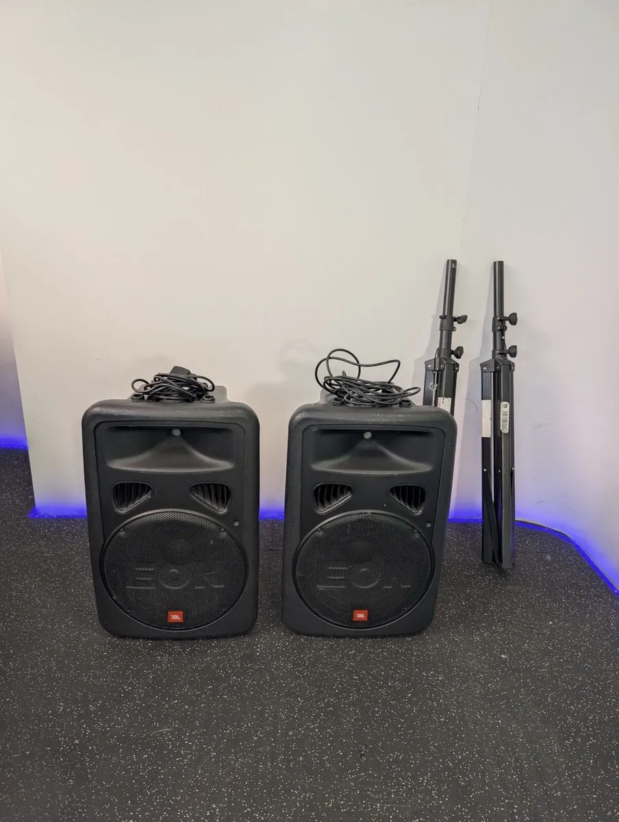 JBL EON 15 G2 PA Speakers (Pair) – Powered, Stands - Image 2
