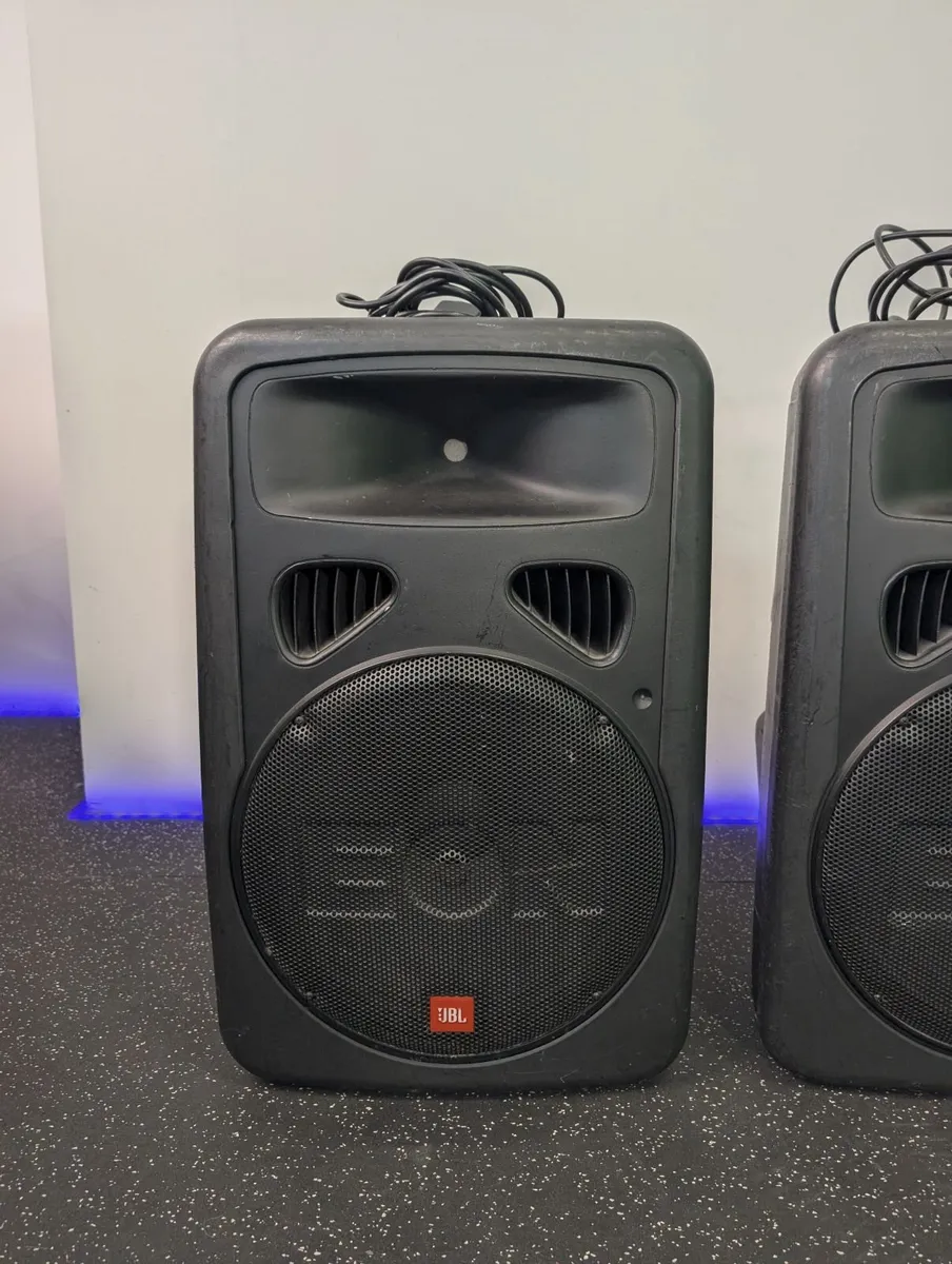 JBL EON 15 G2 PA Speakers (Pair) – Powered, Stands - Image 4