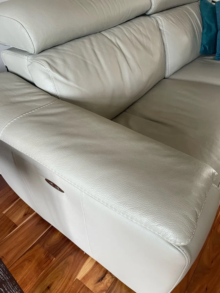 Power 3 seater recliner and 2 seater Couch - Image 4