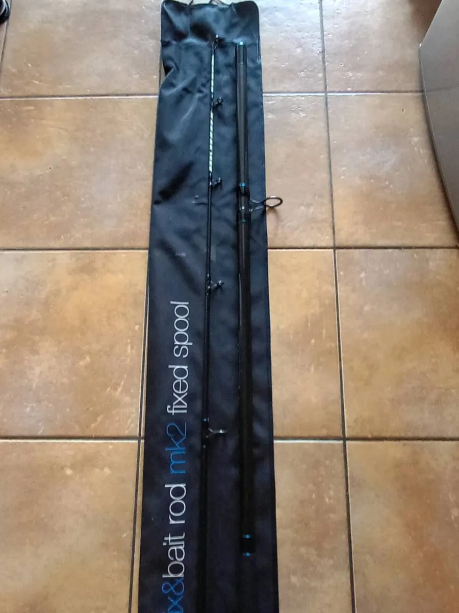 Fishing Rod Six & Bait 13foot - Image 1