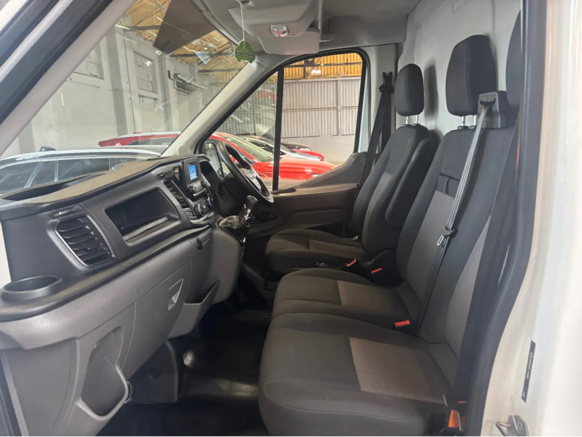 Ford Transit 350L BASE 2.0 TD 130BHP M6 FWD LWB 3 - Image 4