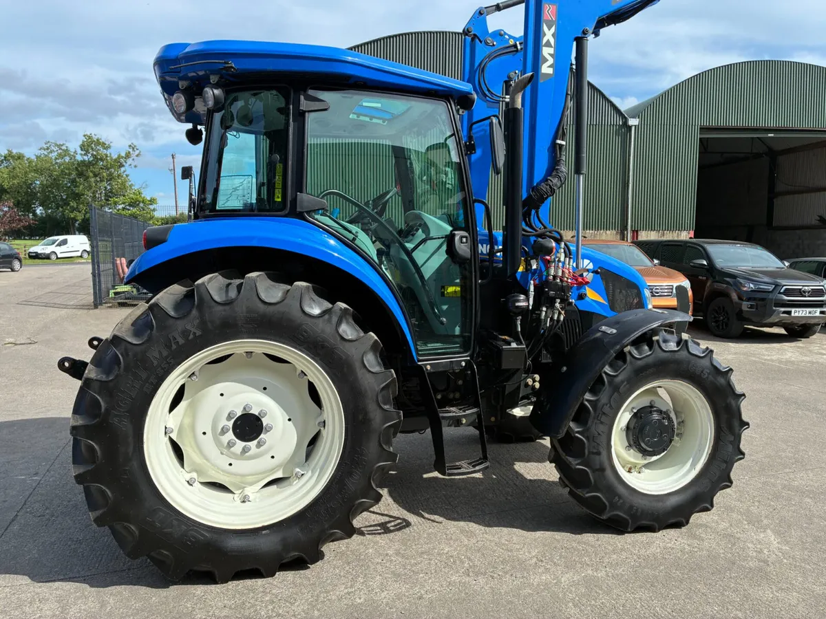 New Holland TD5.105 - Image 4