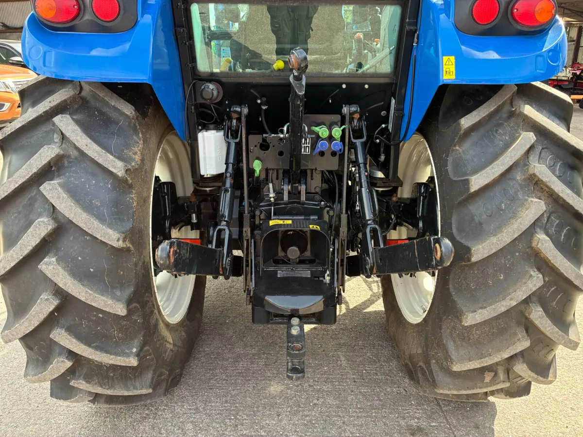 New Holland TD5.105 - Image 3