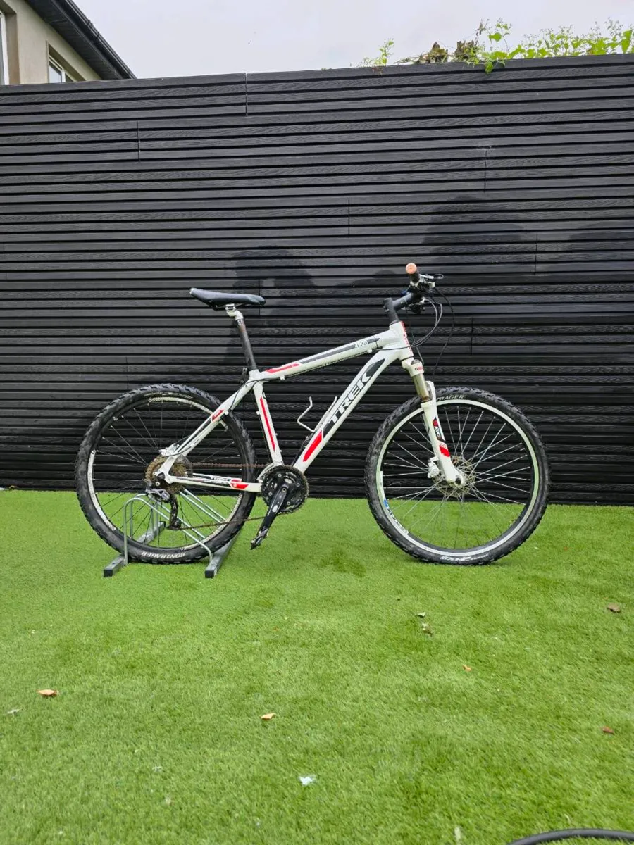 Trek 4900 Adult Mountain Bike - Image 1