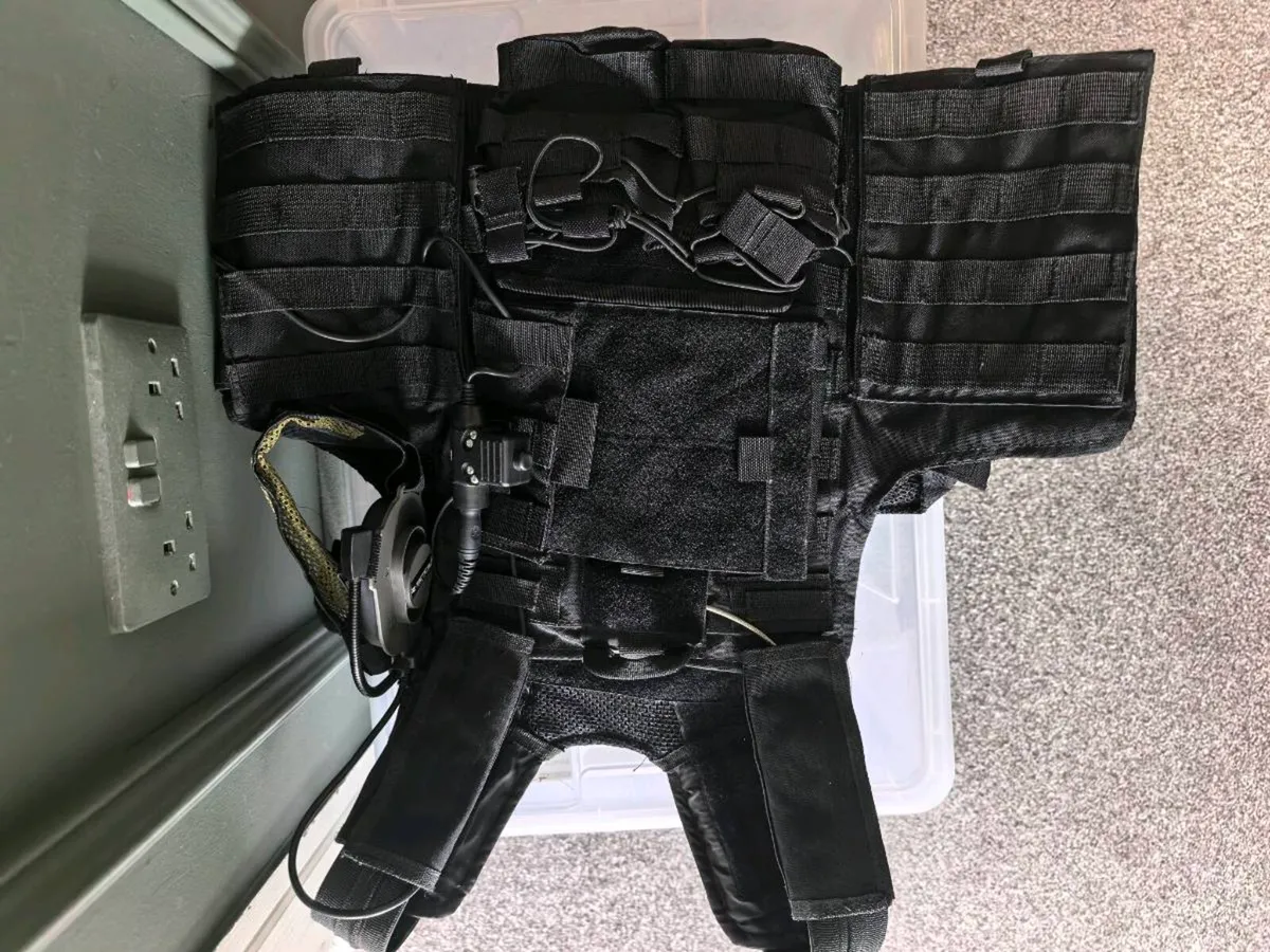 airsoft paintball vest - Image 1