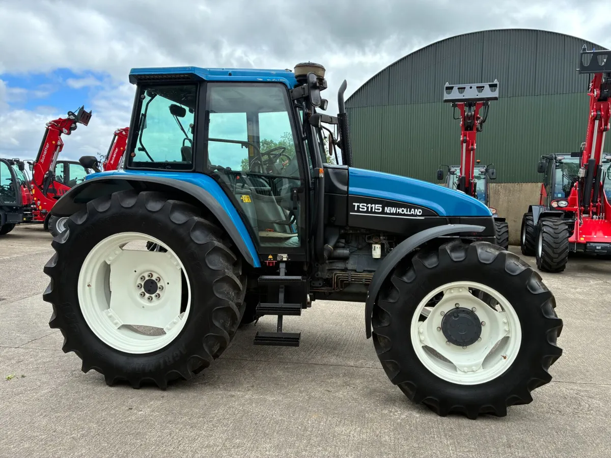 New Holland TS115 - Image 4