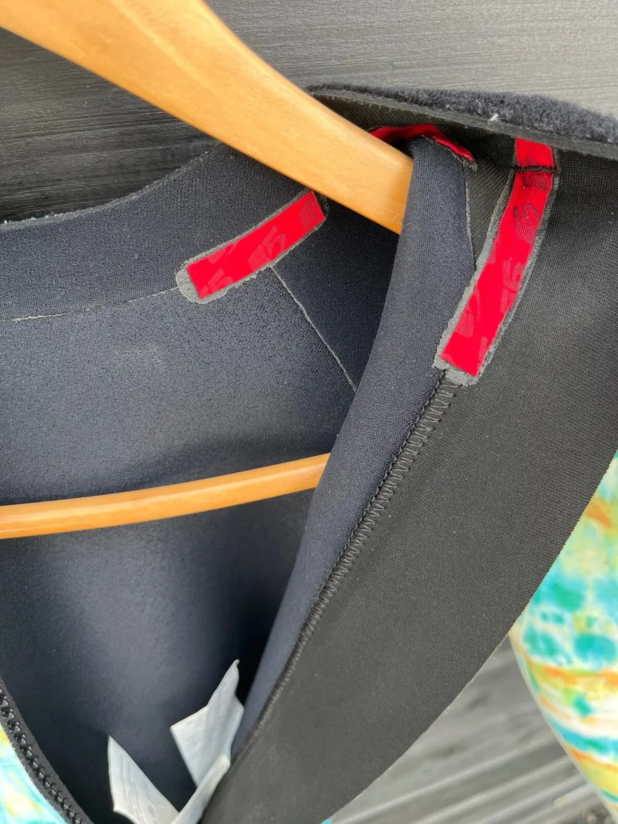 Ladies Rip Curl Wetsuit - Image 4