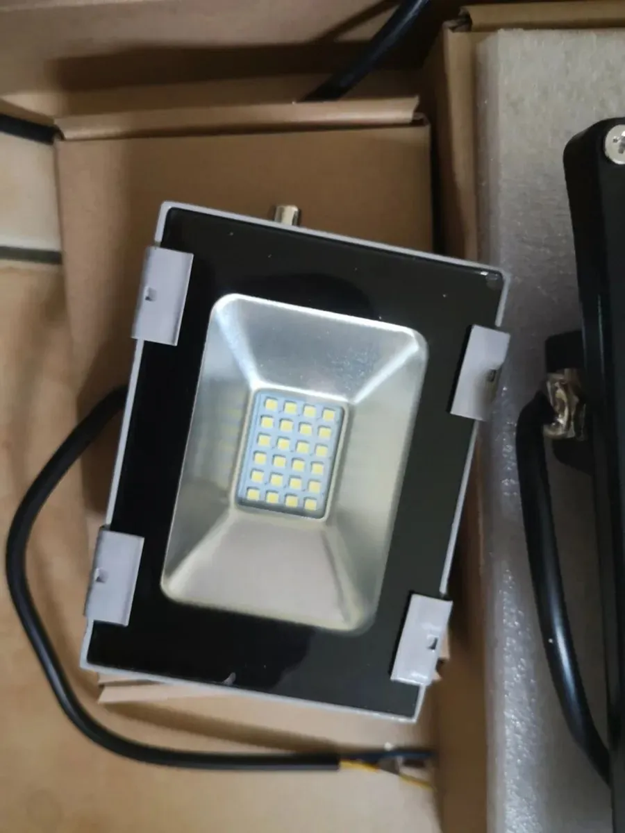 Led Floodlight 20w 30w 50w 100w - Image 4