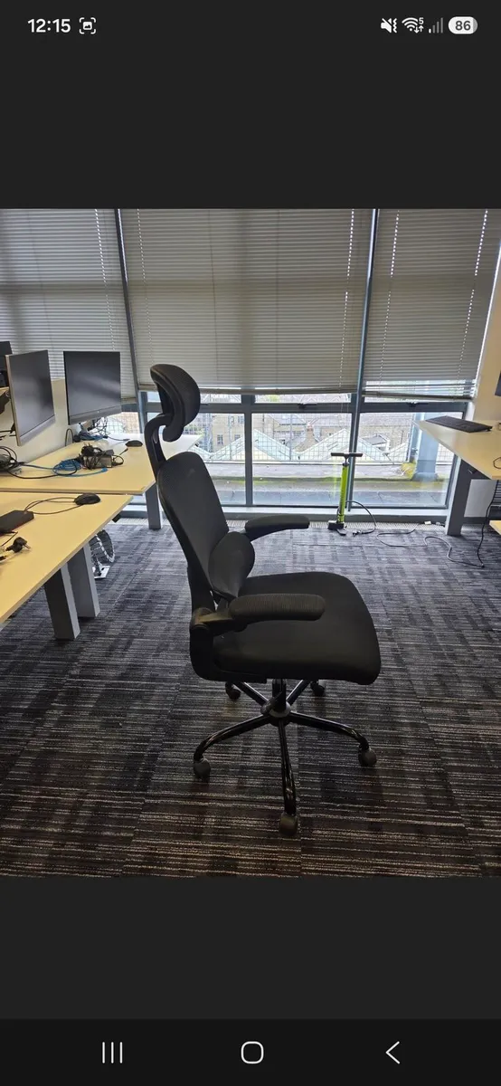 Office chairs/ Sit stand desk (Auto controls) - Image 2