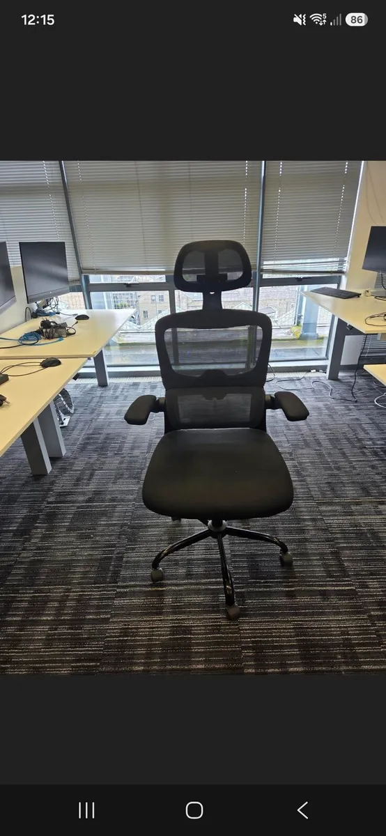 Office chairs/ Sit stand desk (Auto controls) - Image 3