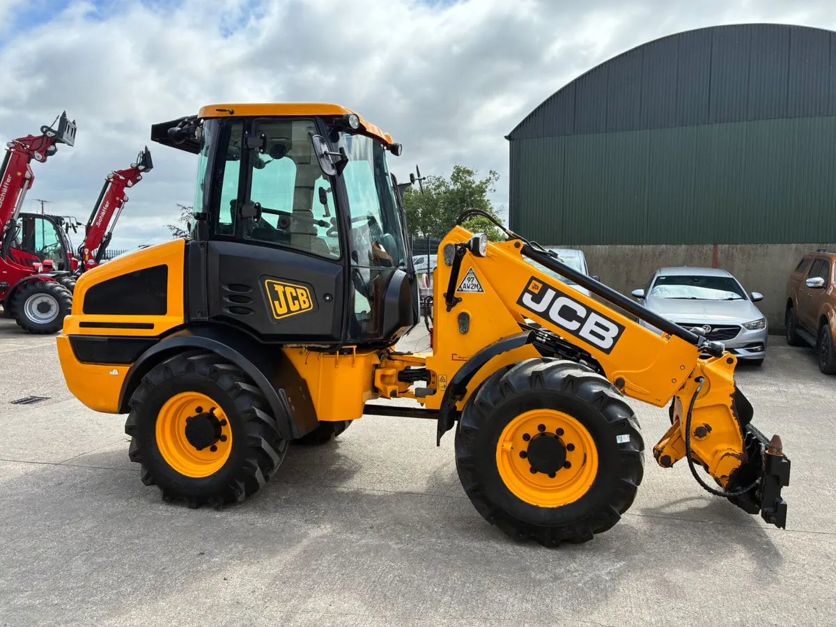 JCB TM220 - Image 4