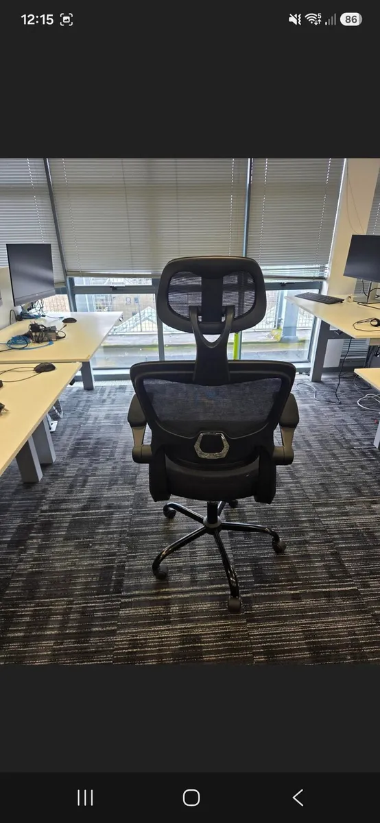 Office chairs/ Sit stand desk (Auto controls) - Image 1