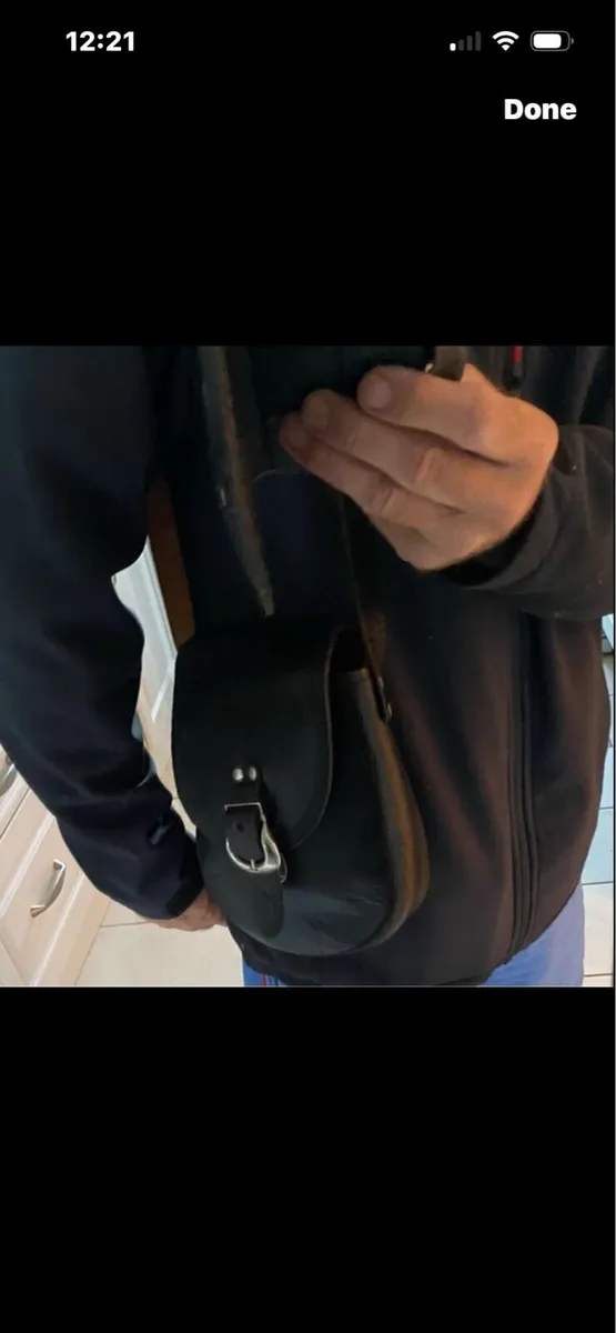 Vintage  Army leather shoulder bag - Image 2