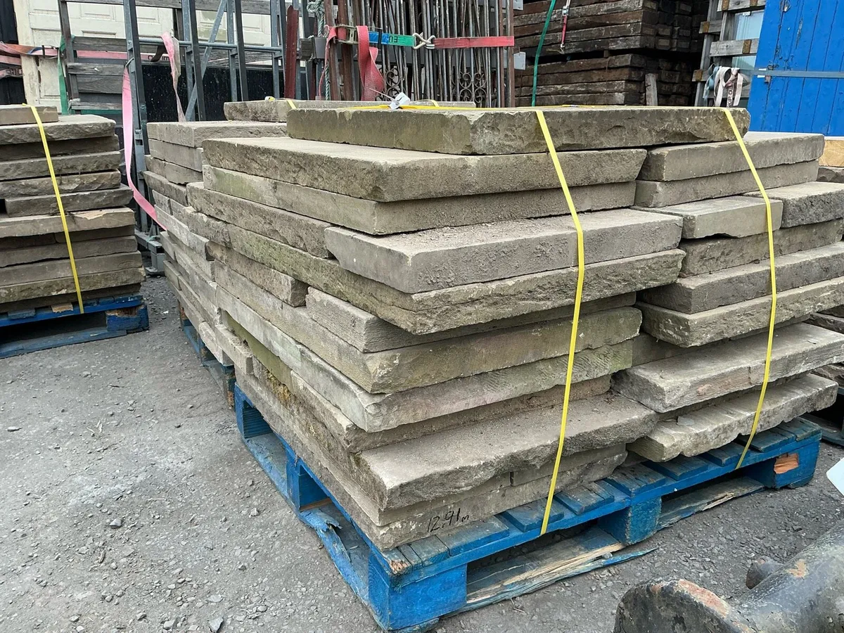 Reclaimed York flagstone - sharp/squared edge - Image 4