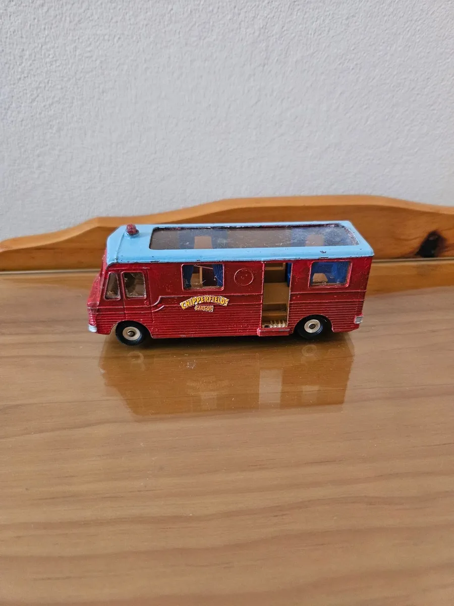 Dinky Code3 Chipperfields Circus Truck - Image 4