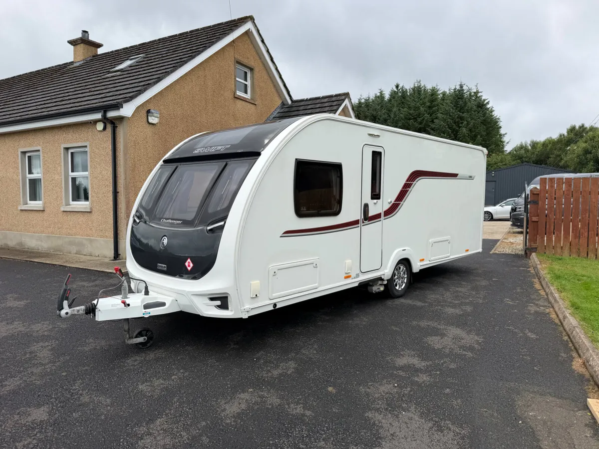 2017 Swift challenger 580 - Image 2