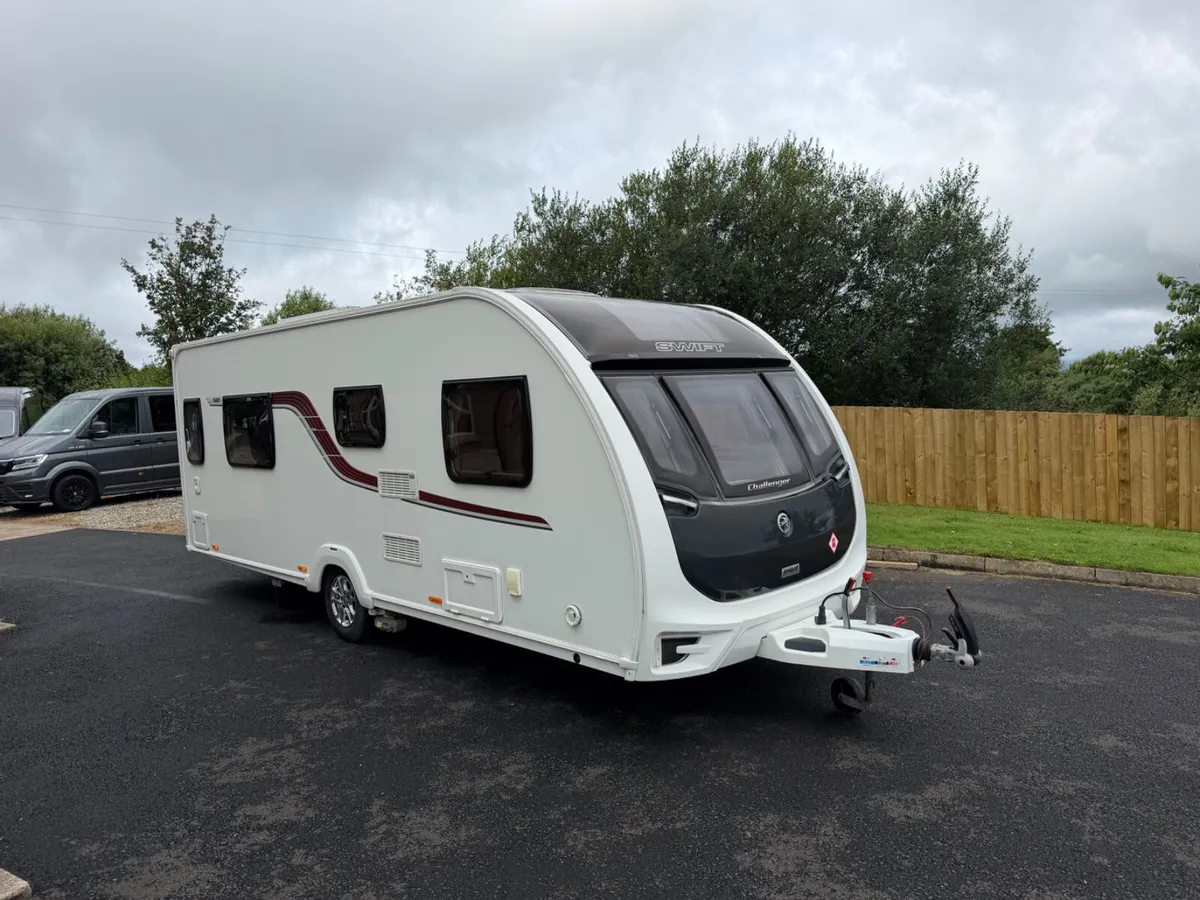 2017 Swift challenger 580 - Image 1