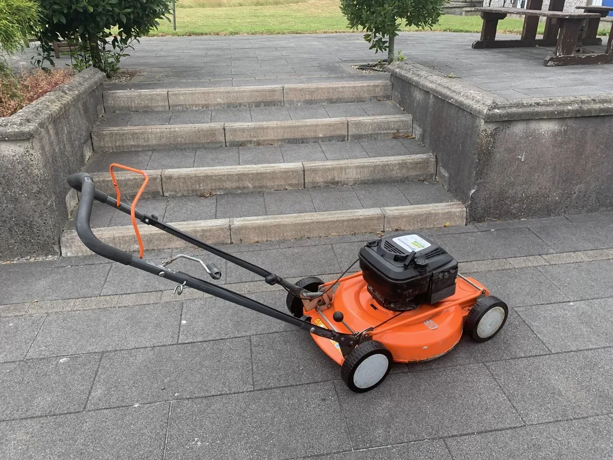 HUSQVARNA Mulching Lawn Mover - Self Propelled - Image 1