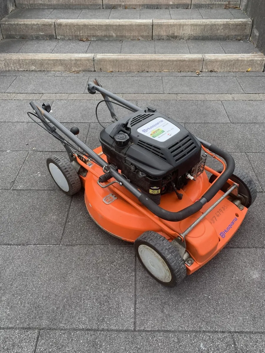 HUSQVARNA Mulching Lawn Mover - Self Propelled - Image 4