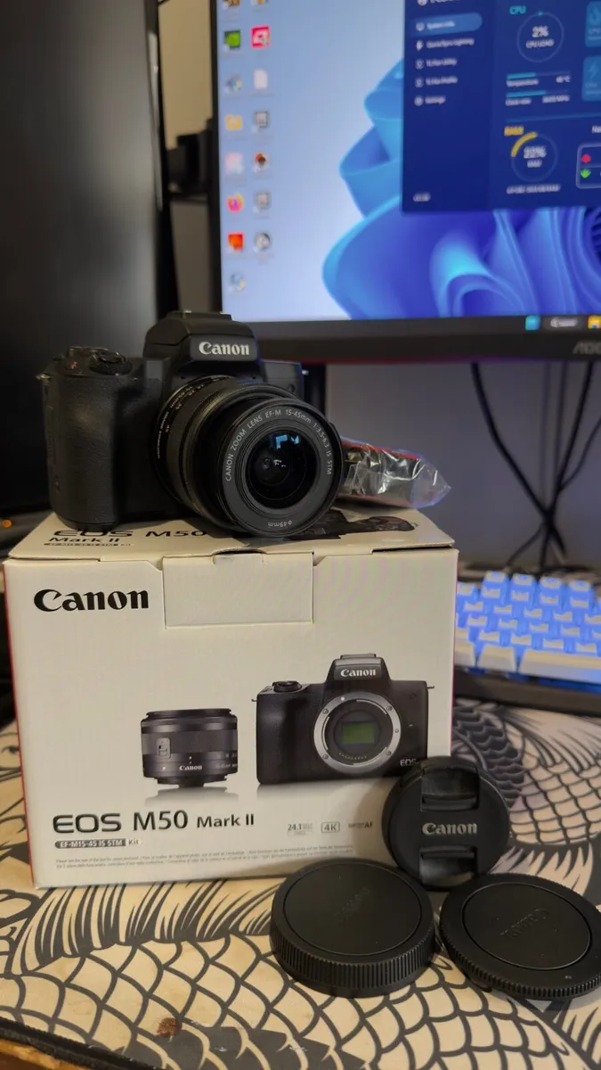Cannon EOS M50 Mark II + 15-45mm lense kit - Image 1
