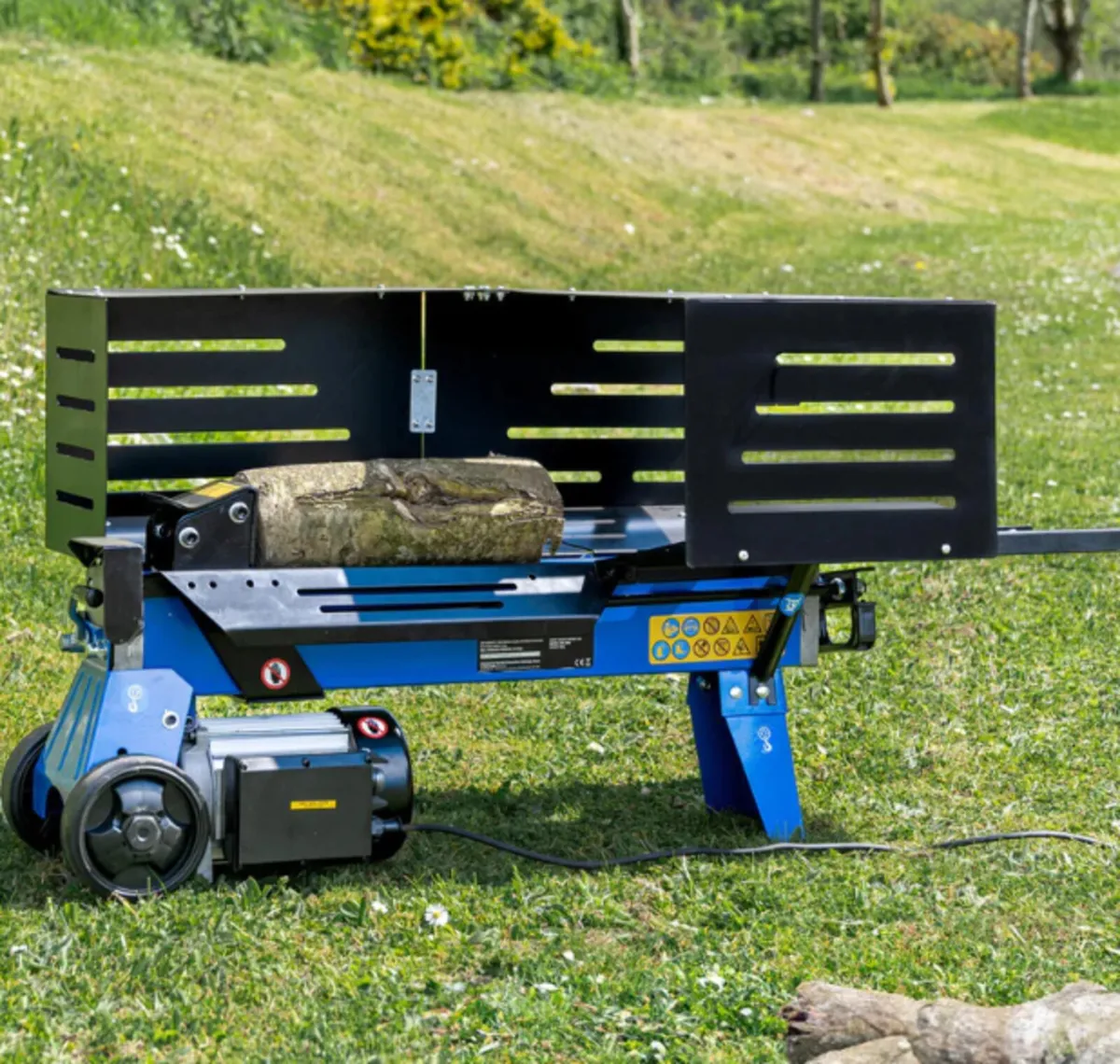 Horizontal Electric Log Splitter 7 Tonne Hydraulic - Image 1