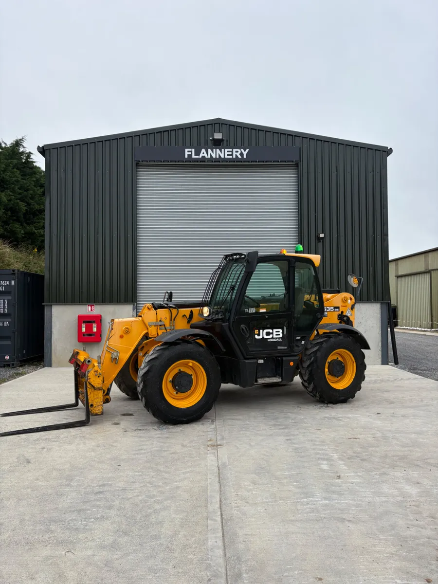 2018 JCB 535-95 - Image 1