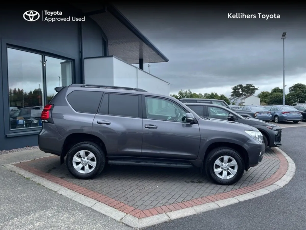 Toyota Land Cruiser LANDCRUISER LWB COMM AUTO - Image 3