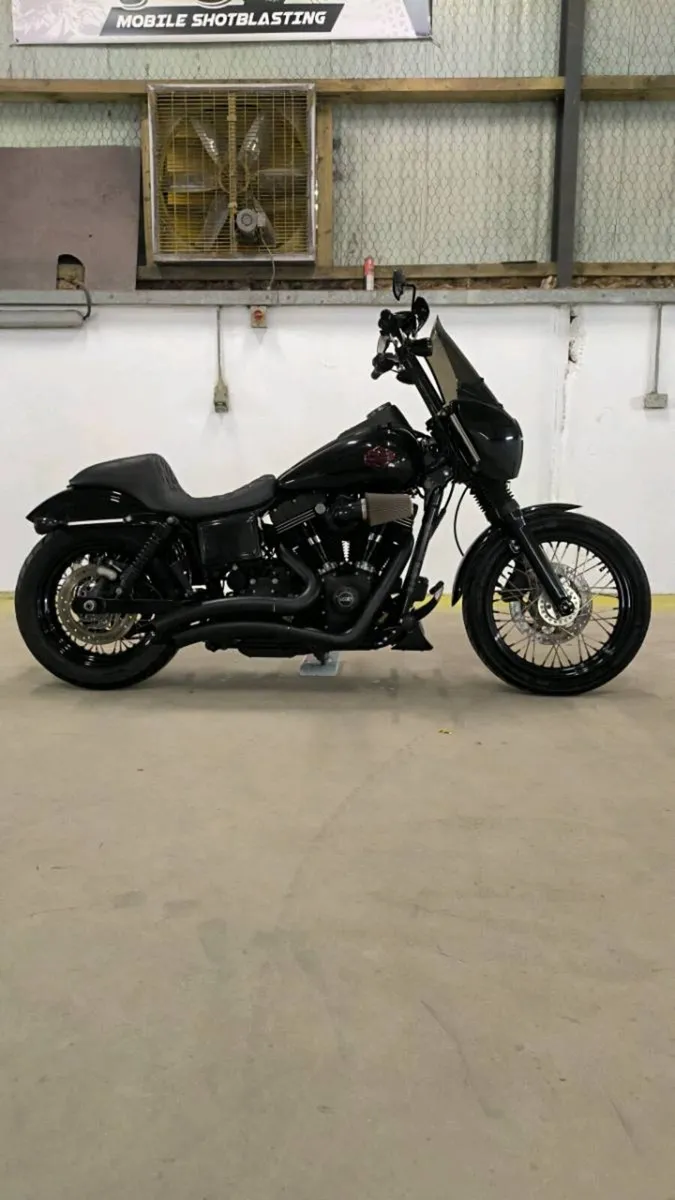 Harley Davidson Dyna street bob - Image 1