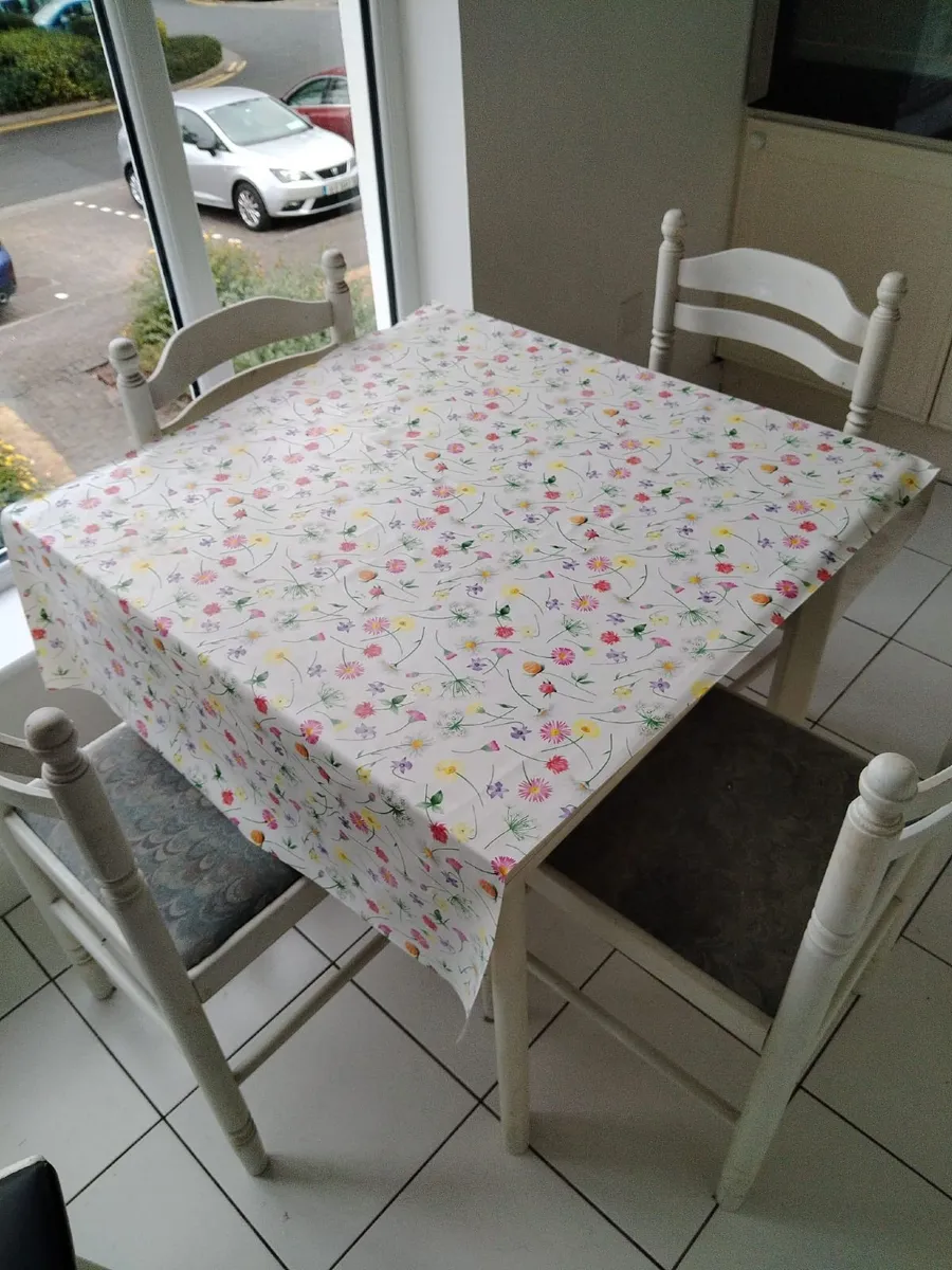 Kitchen table and  4 chairs