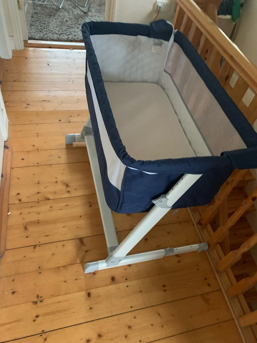 Baby bed - Image 1