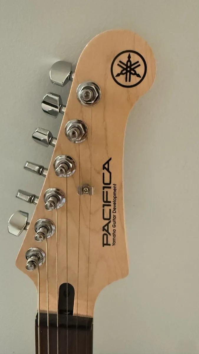 Yamaha pacifica 112v - Image 2