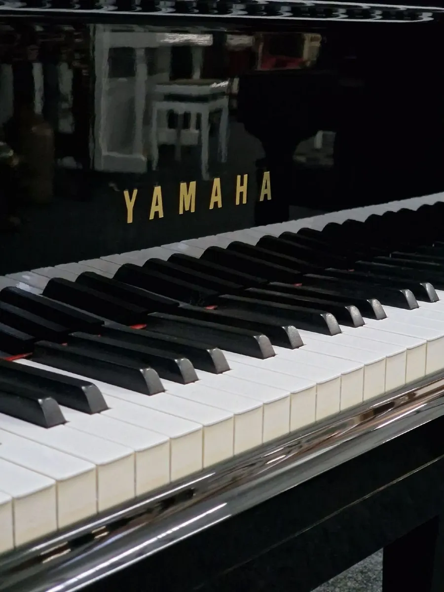 Yamaha G2 Grand Piano | c.1974 | Polished Black - Image 2
