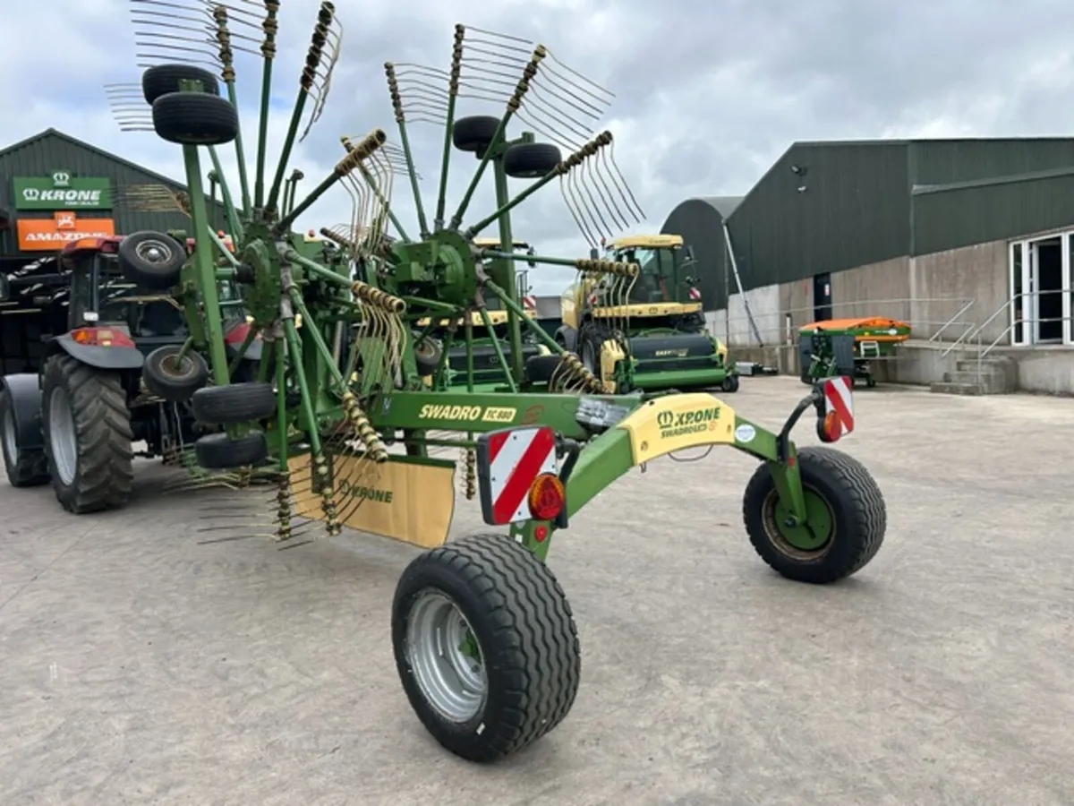Krone TC880 Rake - Image 4