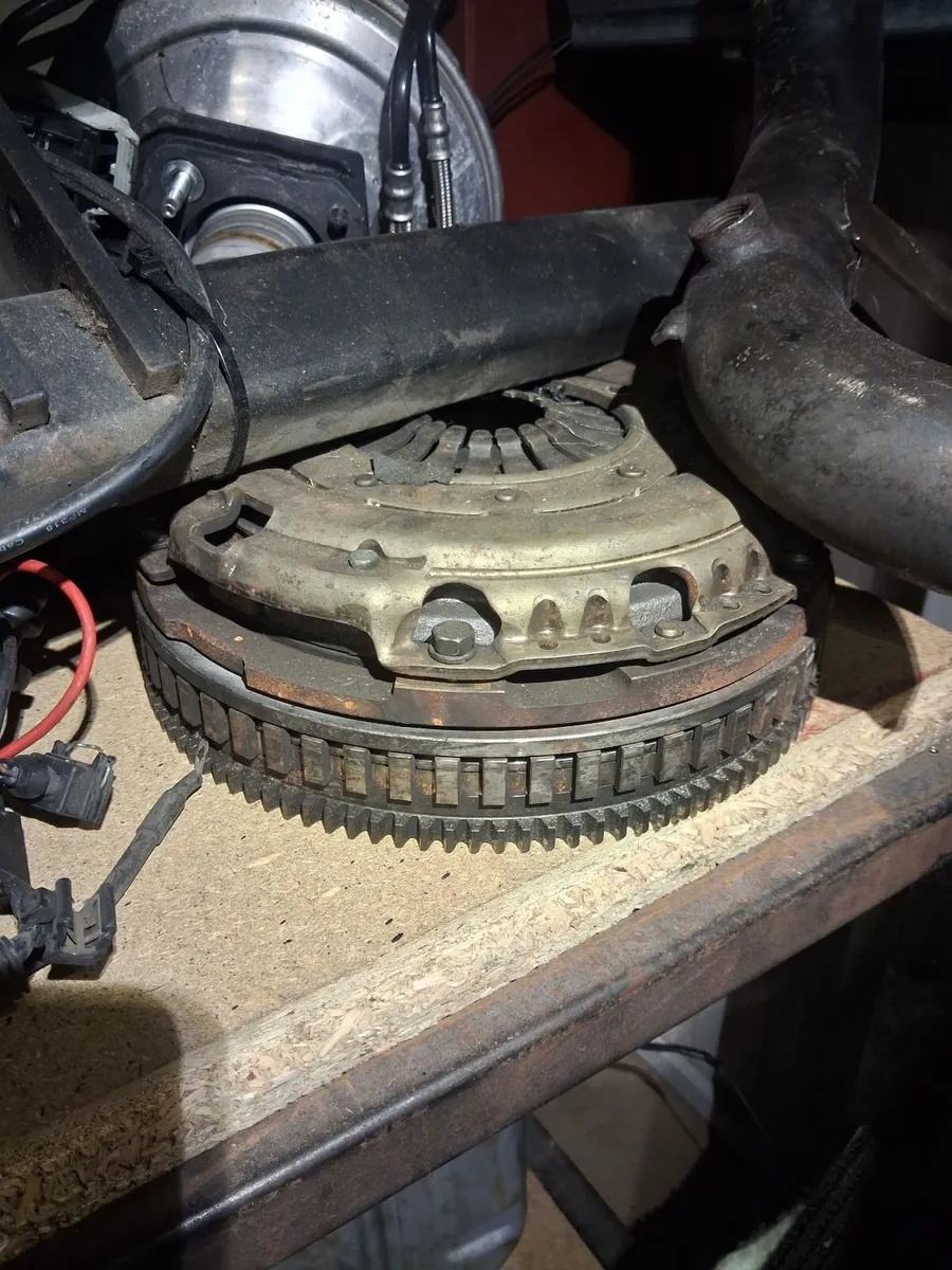 Hyundai i40 gearbox and parts 2014 - Image 2