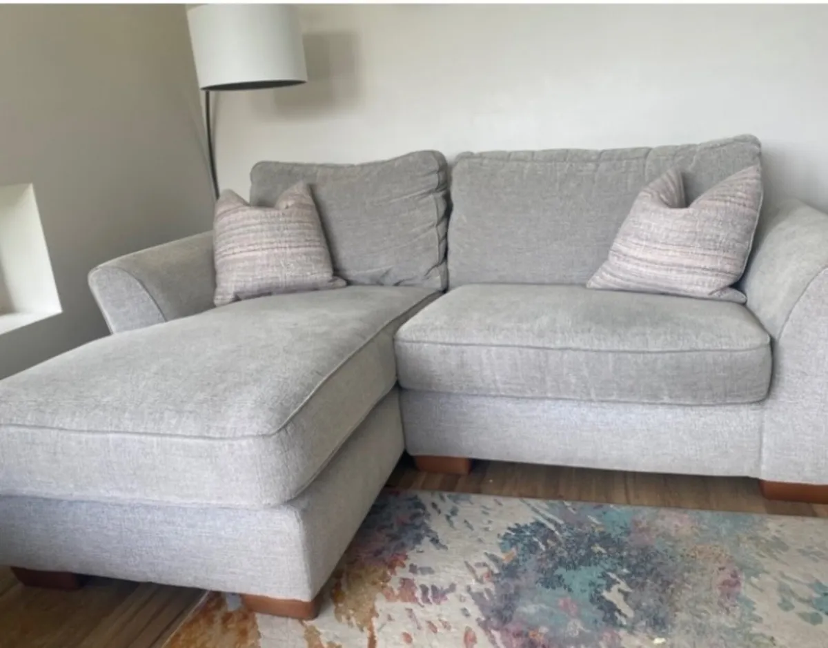Couch - Image 1