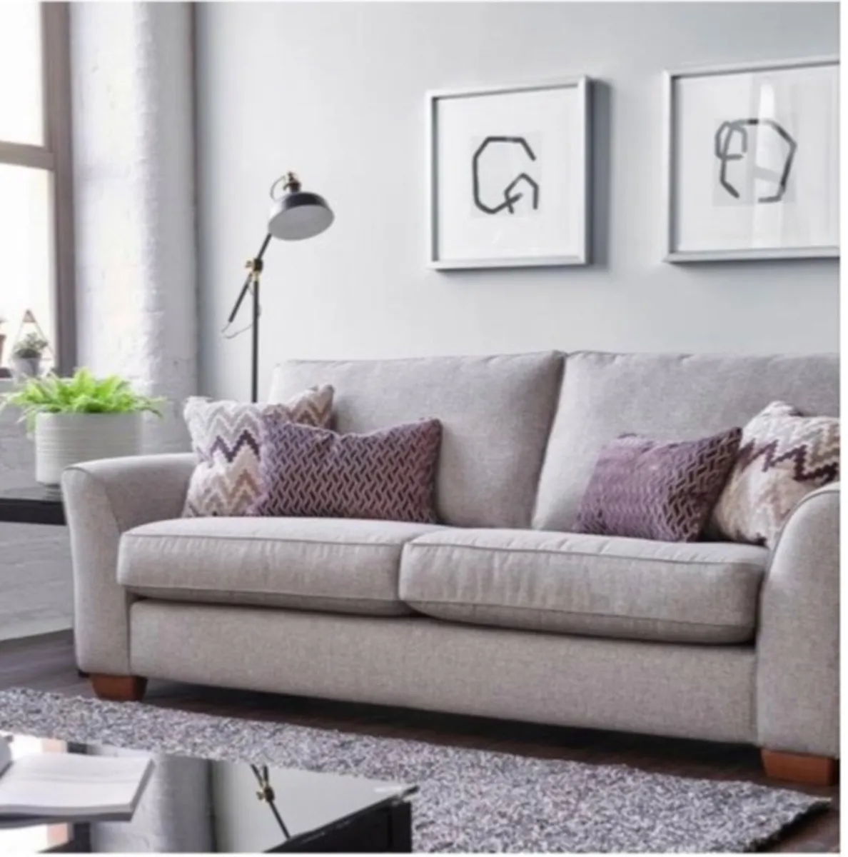 Couch - Image 2