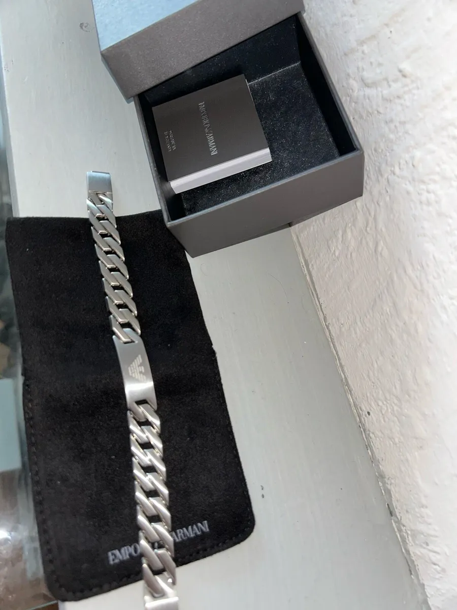 Watch & bracelet - Image 4