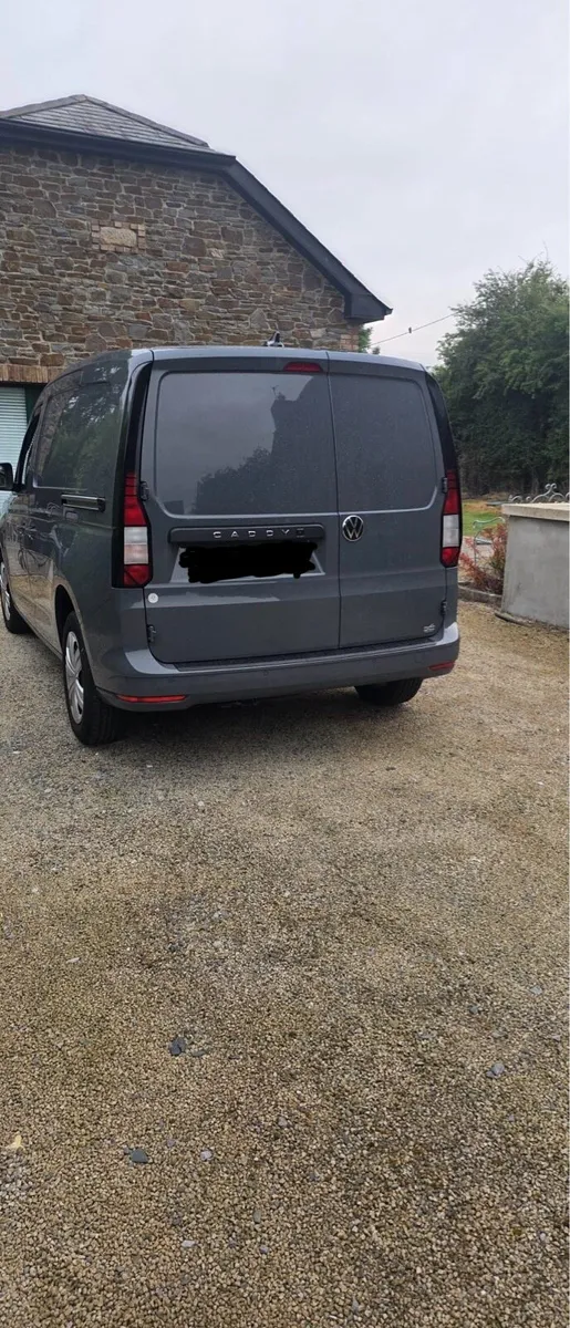 Volkswagen caddy 2.0 TDI AUTOMATIC 23,500 ex vat - Image 3