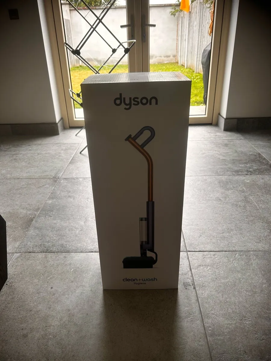 Dyson clean and wash - Image 4