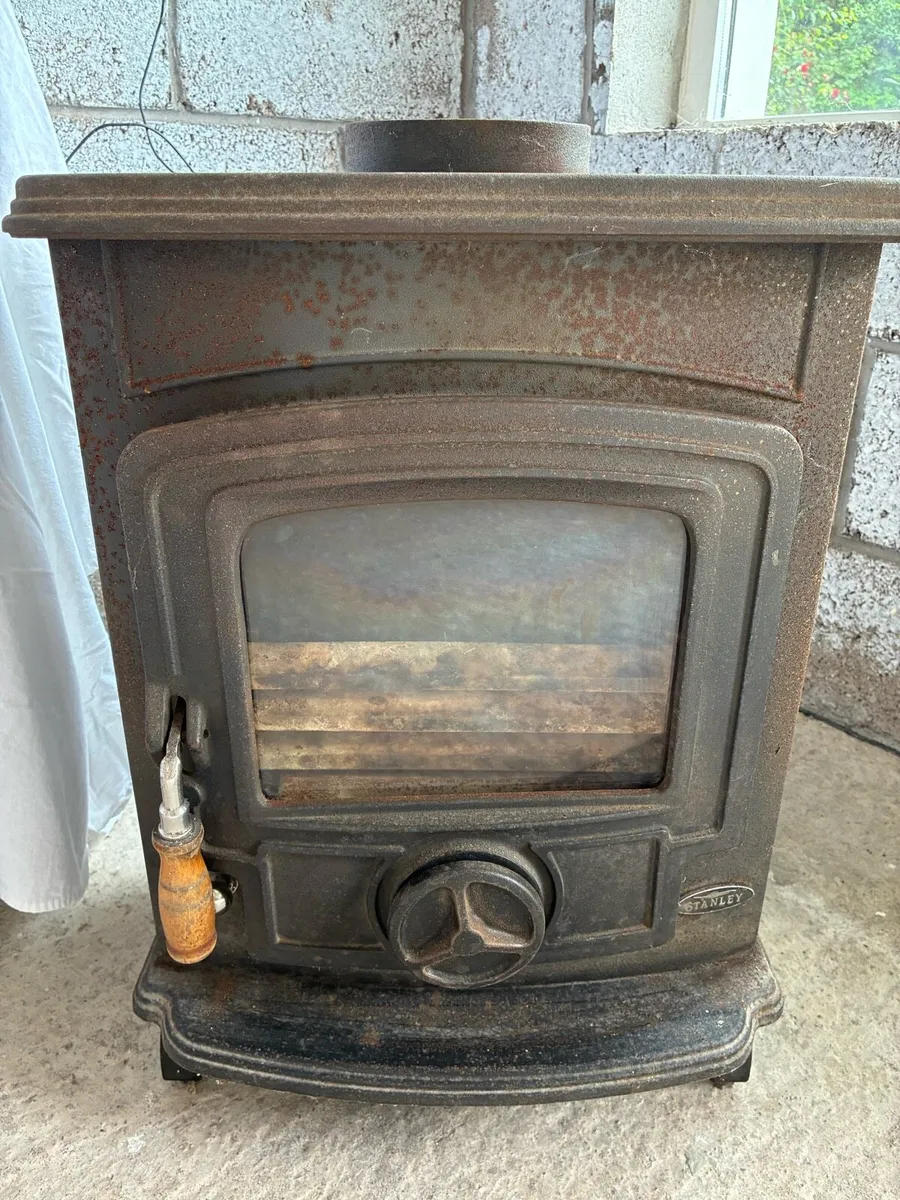 Stanley Oisín Stove