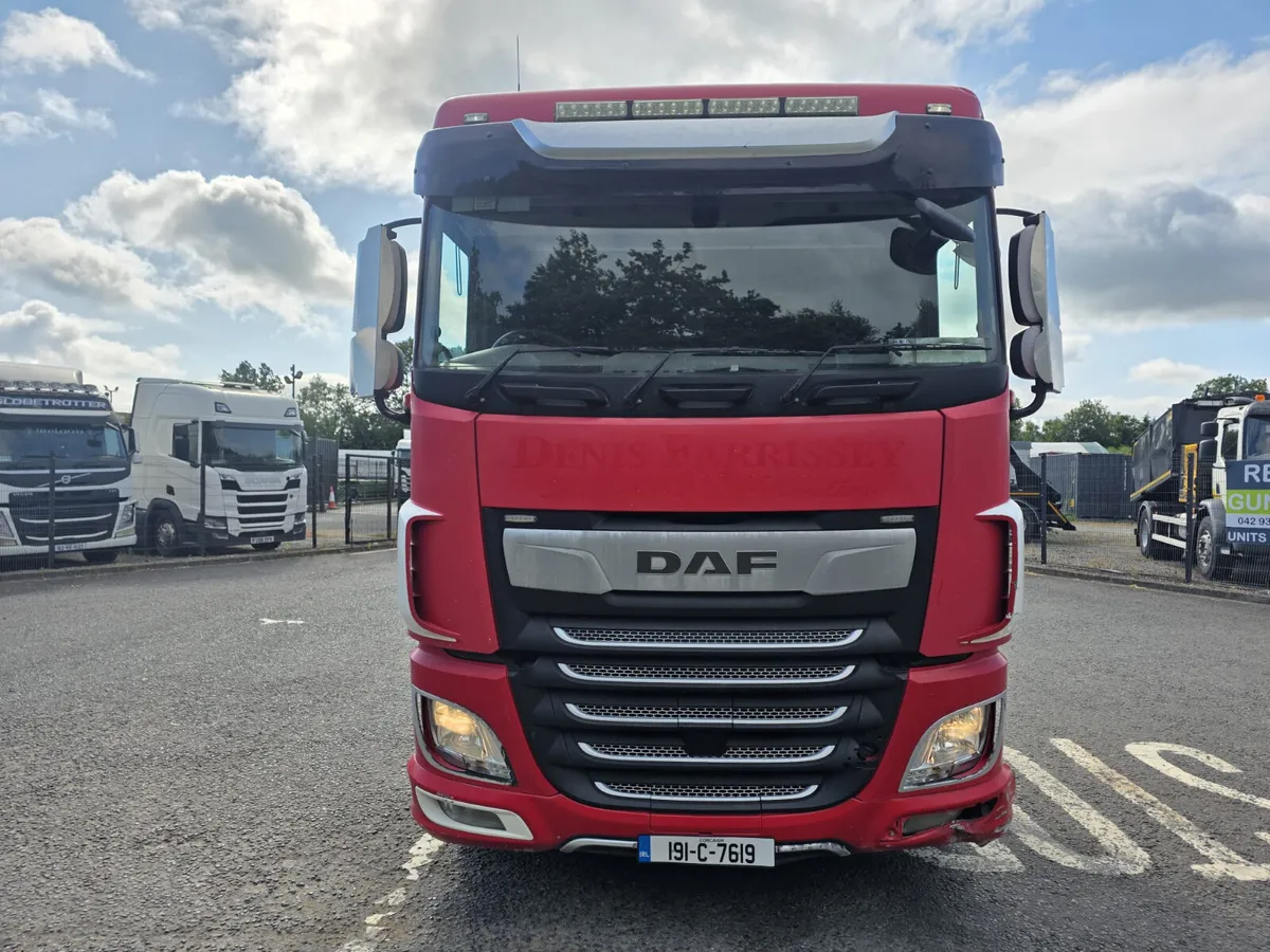 2019 DAF XF 480 Spacecab 6X2 Tractor Unit - Image 2
