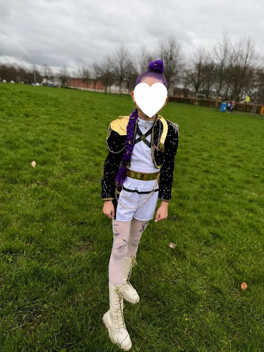 KPop Demon Hunters Rumi Costume 7/8 years - Image 1