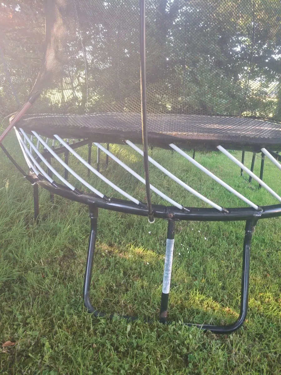 Springfree trampoline cheap - Image 4