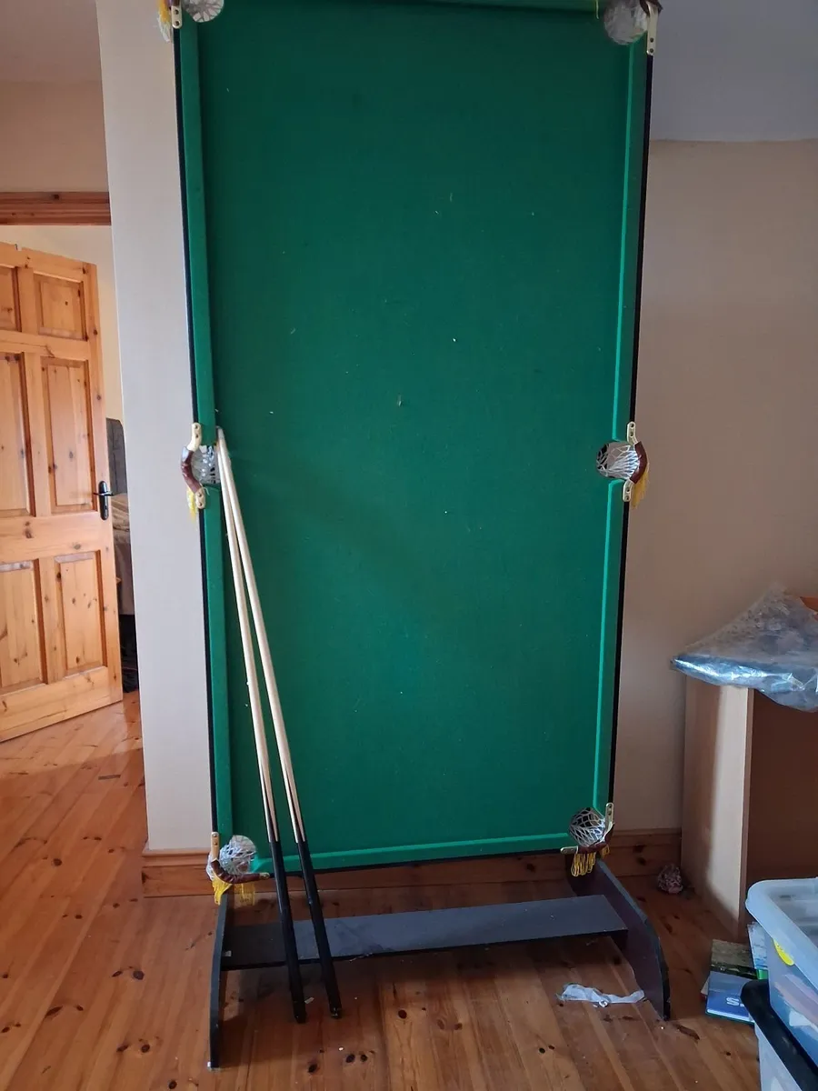 Pool table