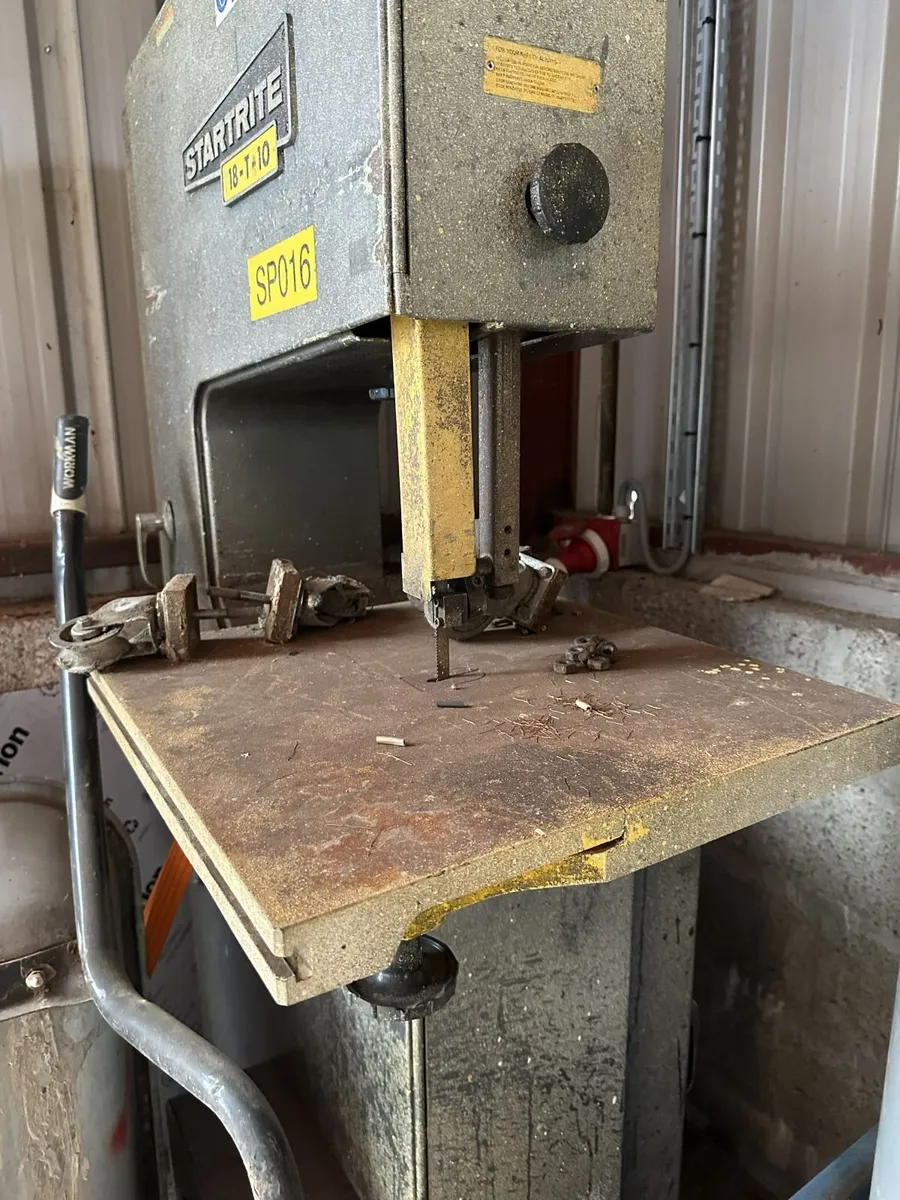 Used Startrite 18-T-10 Vertical Bandsaw - Image 2